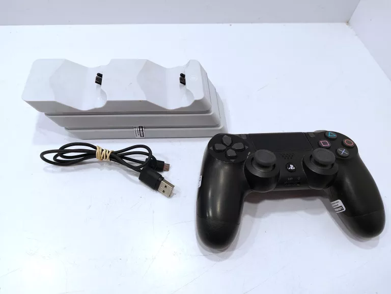 PAD PS4 + STACJA ŁADUJĄCA SNAKEBYTE TWIN: CHARGE