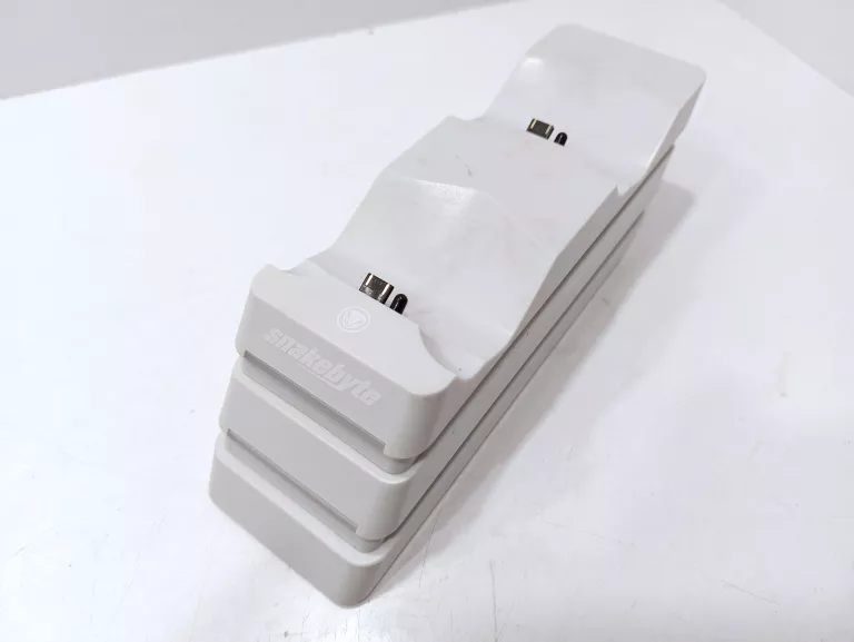 PAD PS4 + STACJA ŁADUJĄCA SNAKEBYTE TWIN: CHARGE
