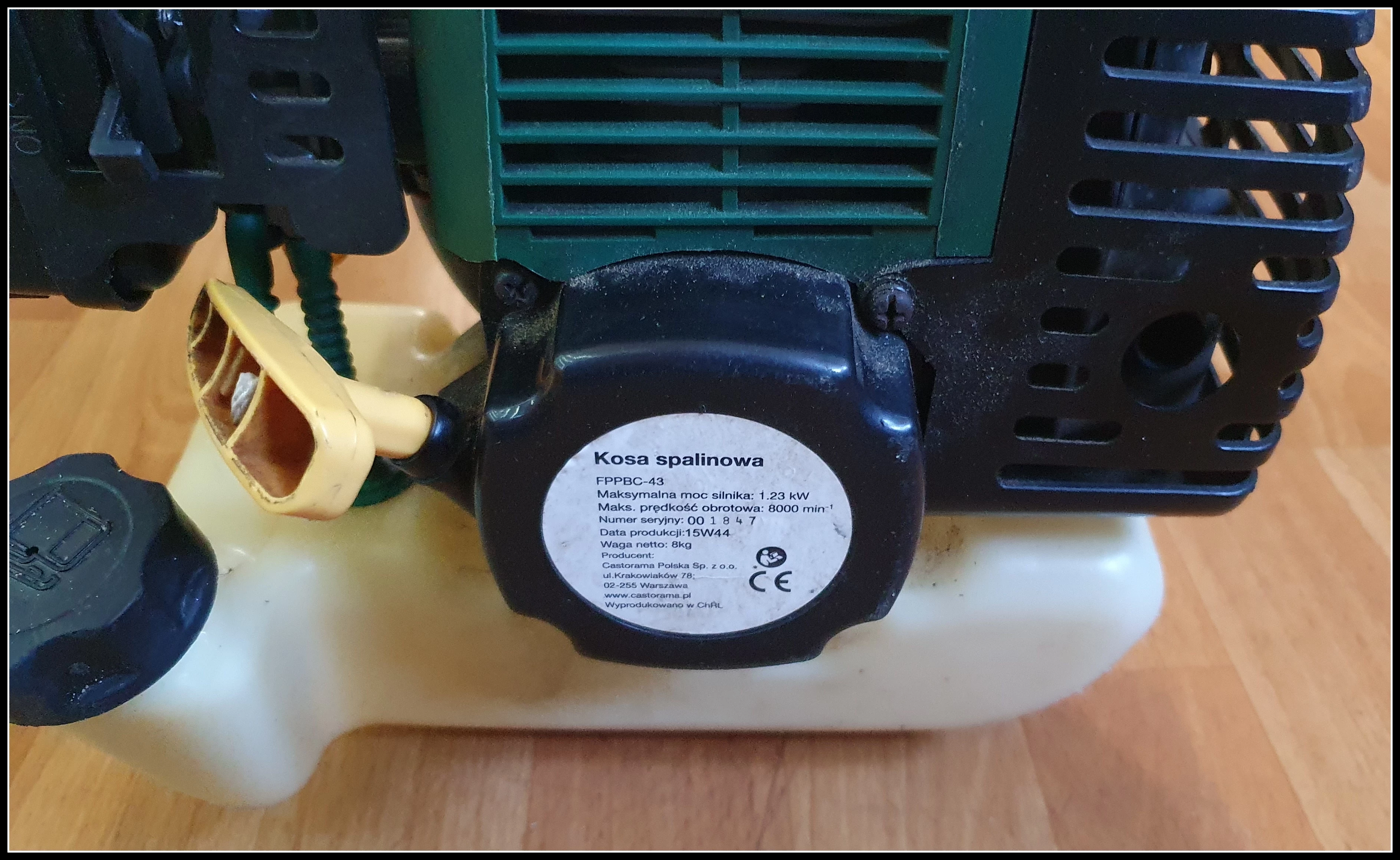 kosa-spalinowa-fppbc-43-zasilanie-spalinowe