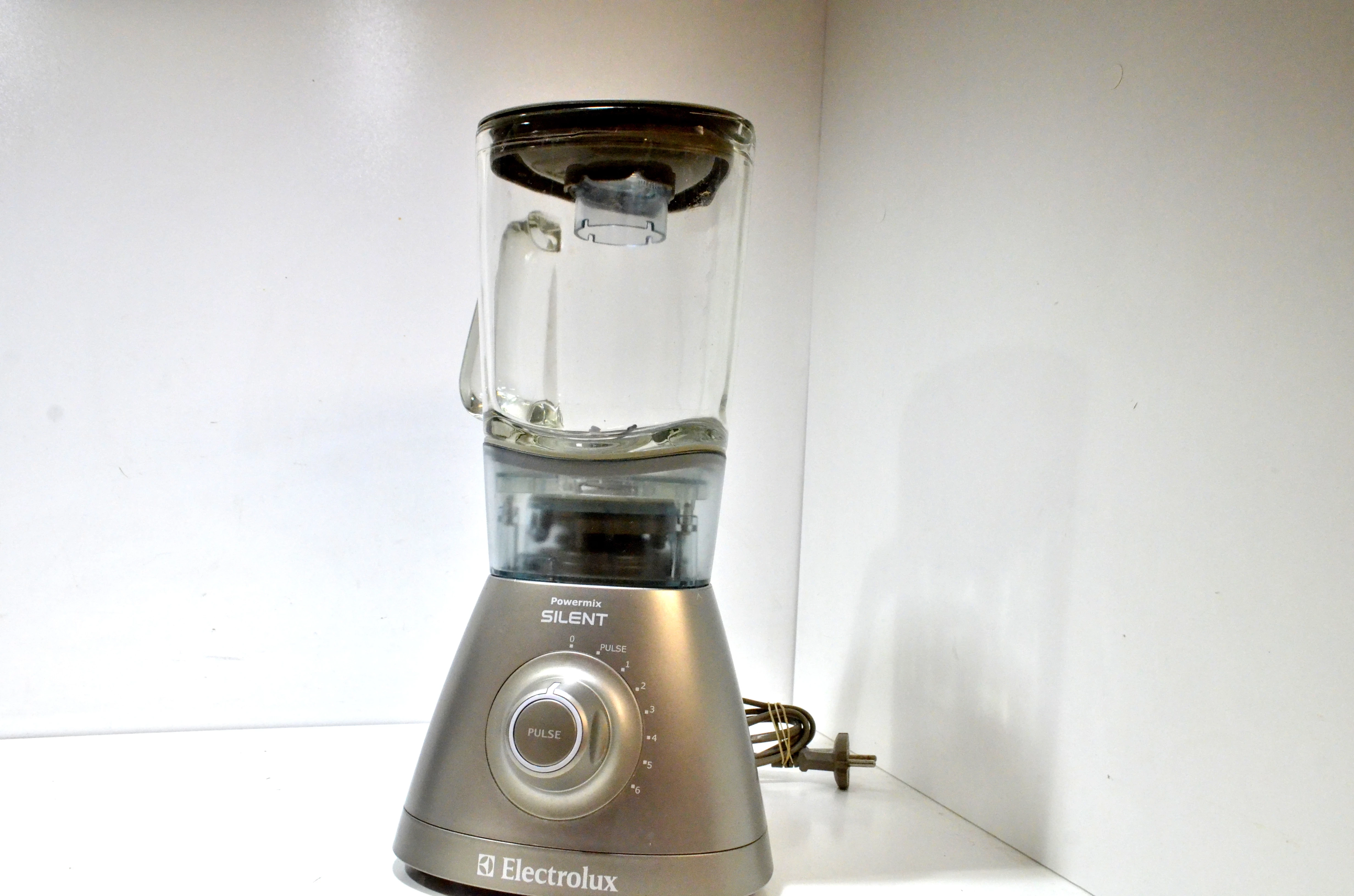 blender-kielichowy-electrolux-kolor-dominujacy-inny