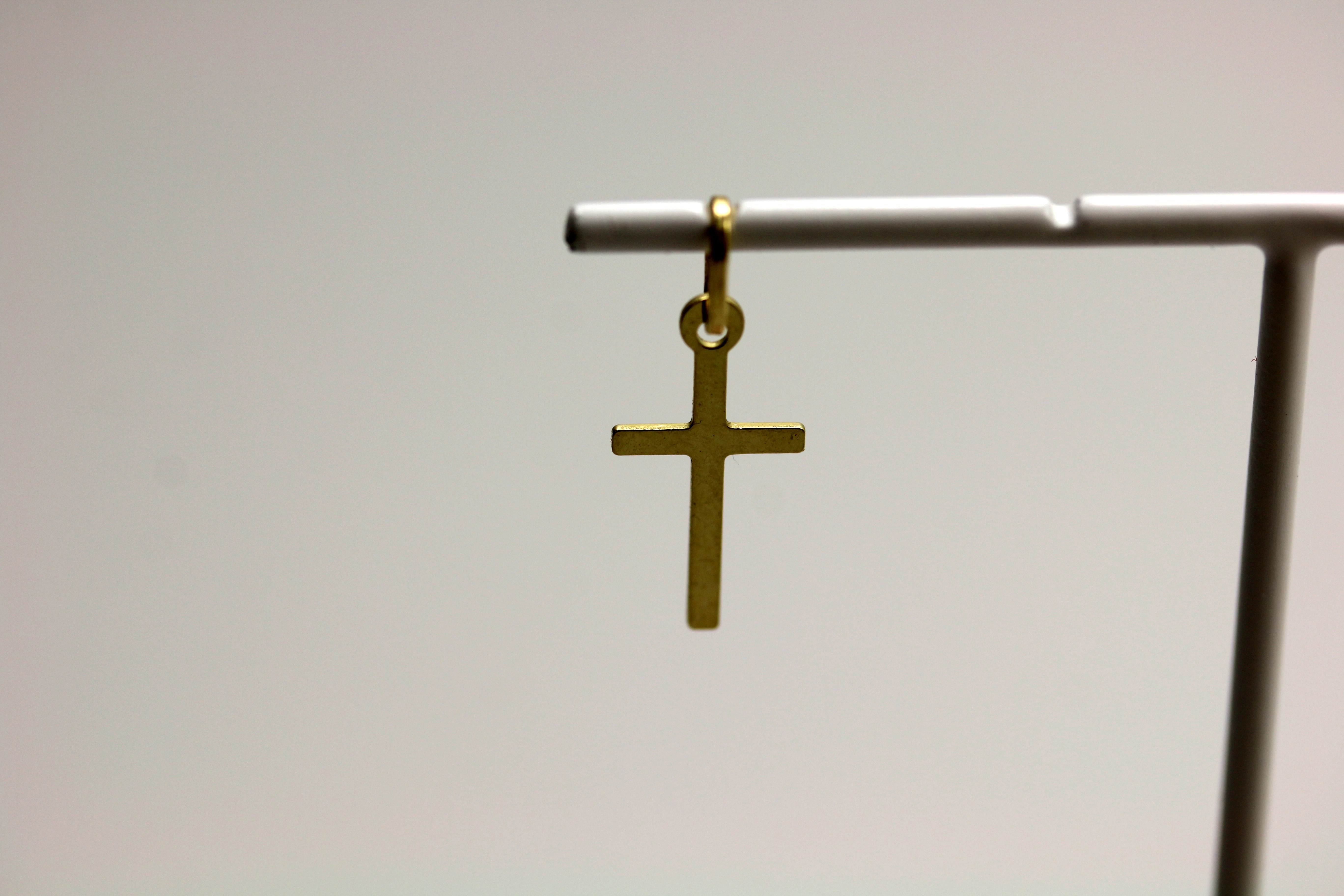 piekny-zloty-krzyz-p585-w03g-16cmx08cm-ean-gtin-5904121838014