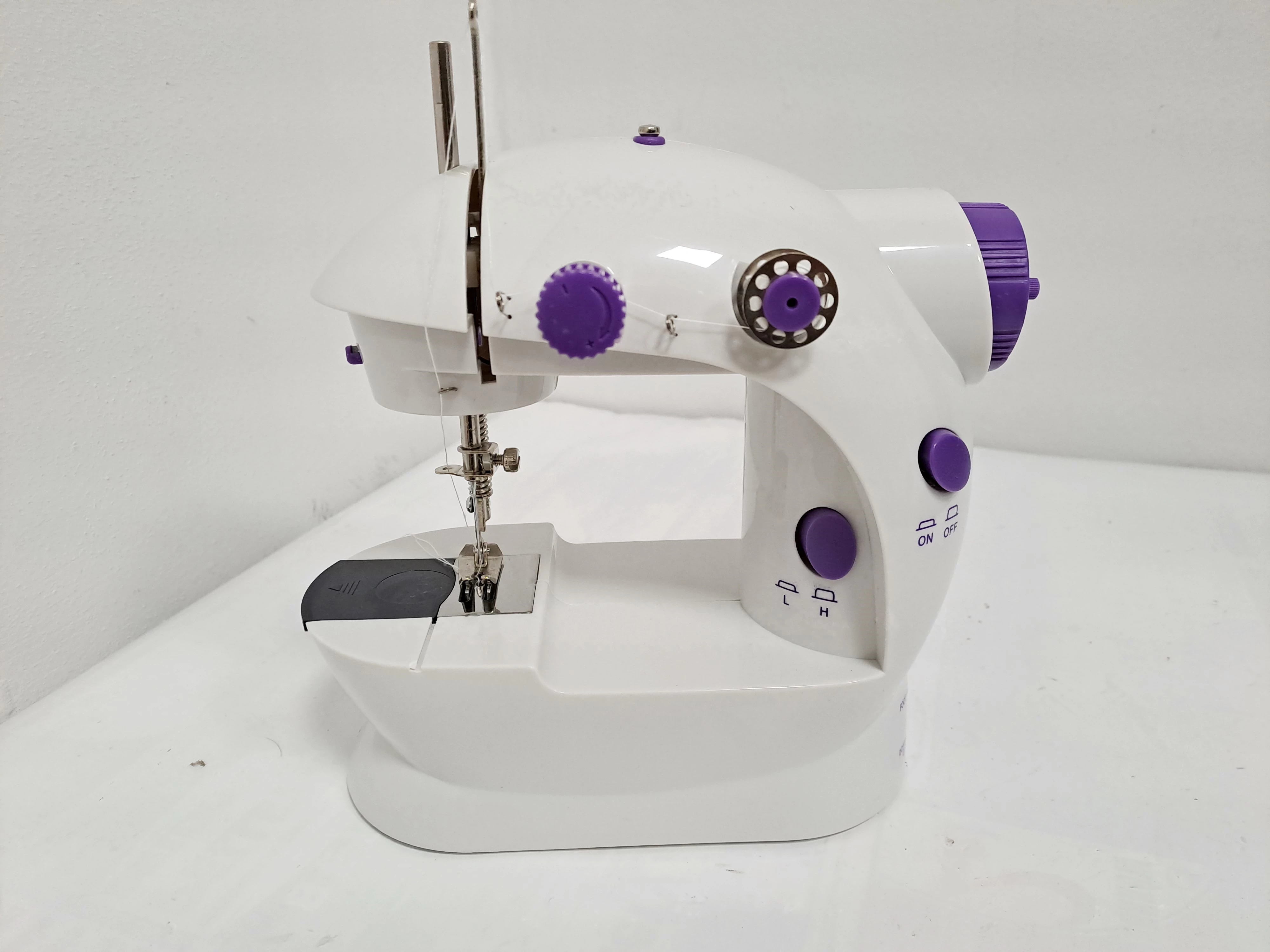 mini-maszyna-do-szycia-sewing-machine-sm-202a-stan-uzywany