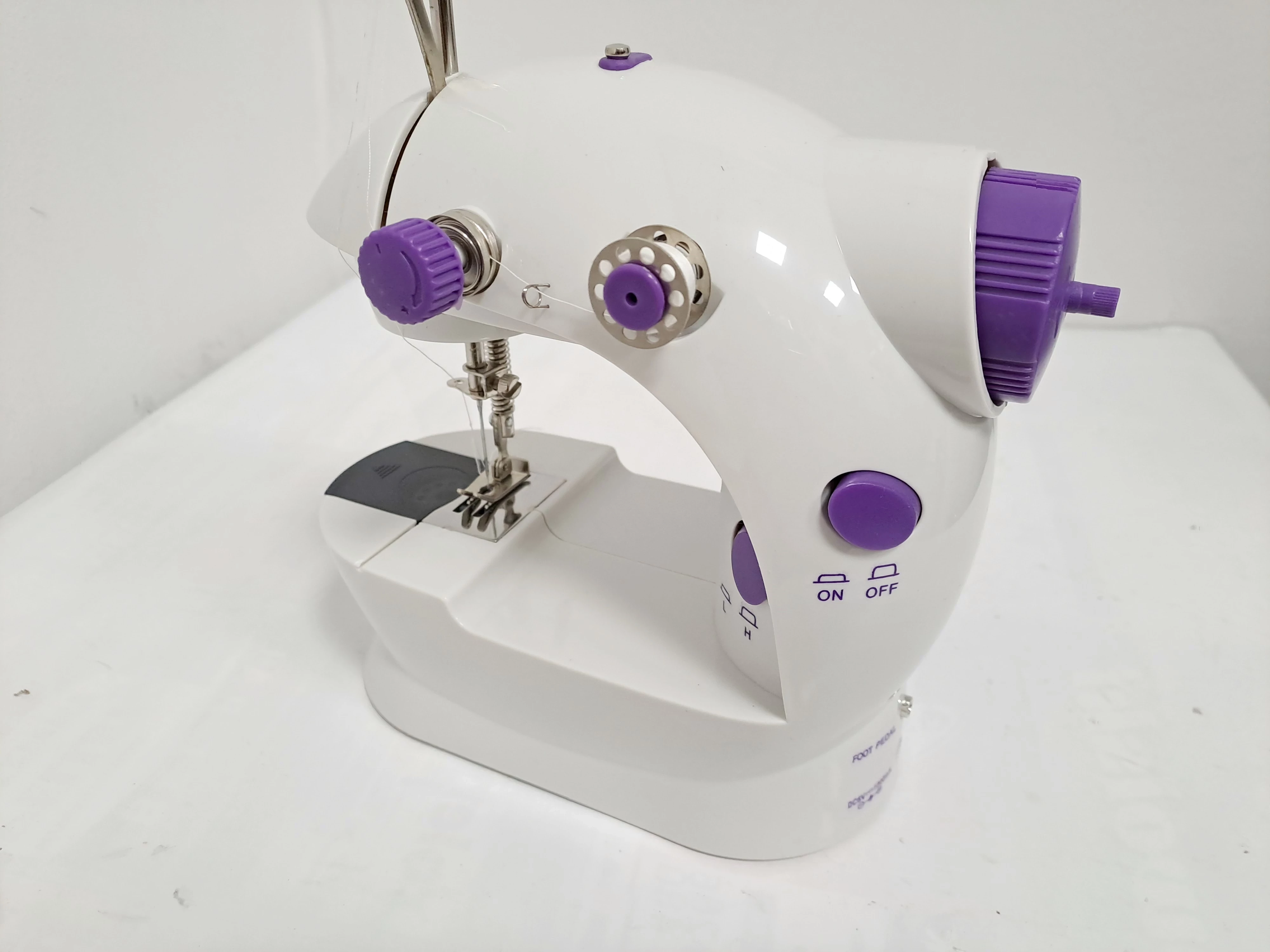 mini-maszyna-do-szycia-sewing-machine-sm-202a-product-id-a621efdd-fc4f-48c3-ba1d-f6599c89eb3f