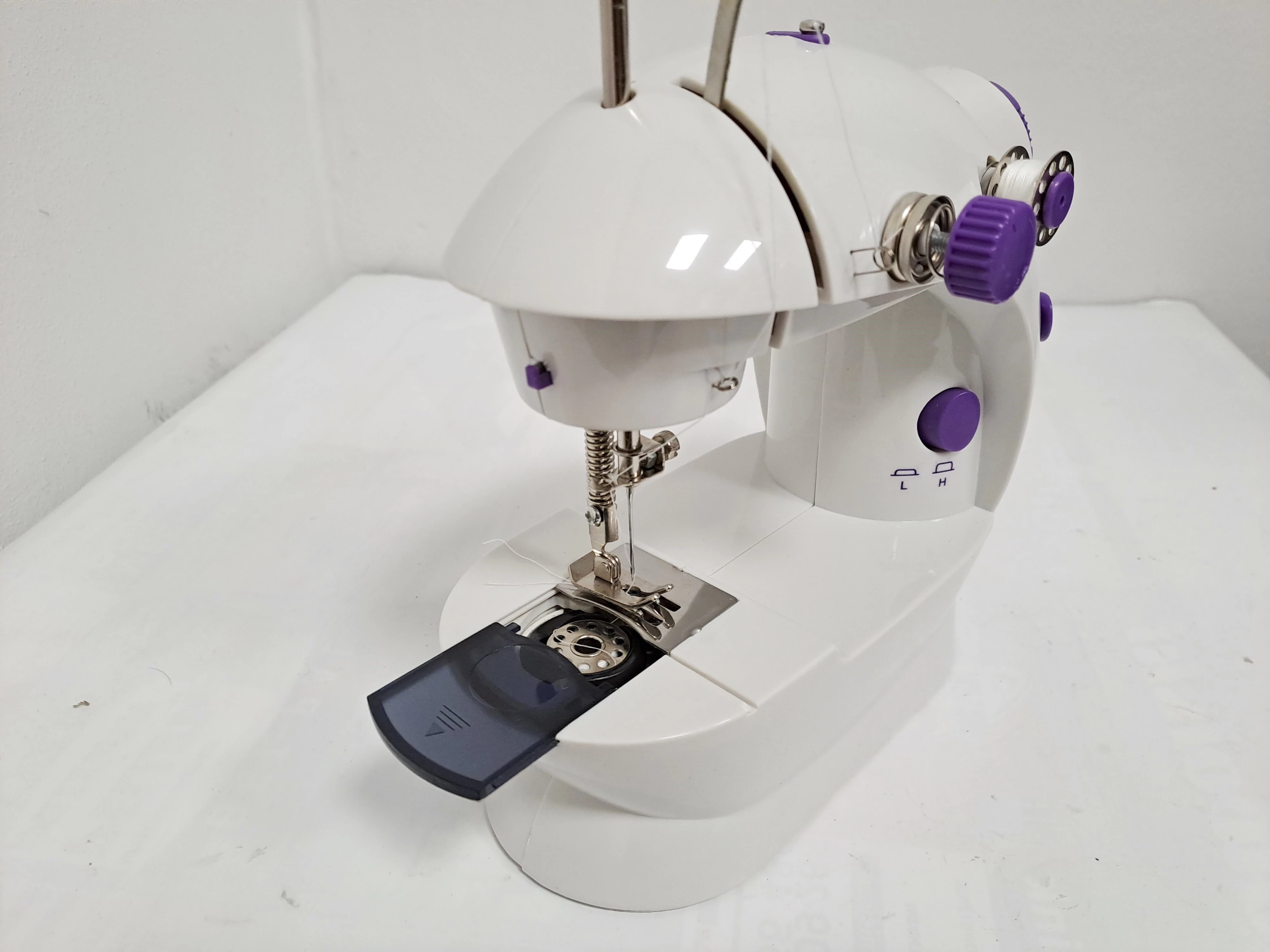 mini-maszyna-do-szycia-sewing-machine-sm-202a-model-sm-202a