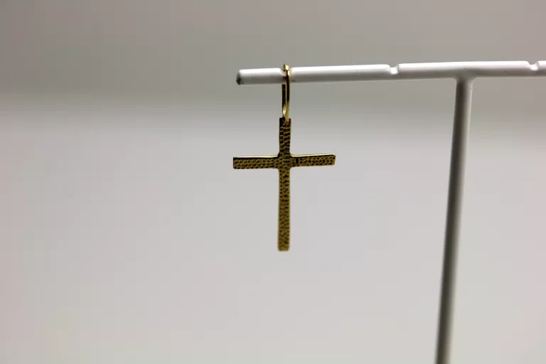 piekny-zloty-krzyz-p585-w058-rodzaj-2205-2