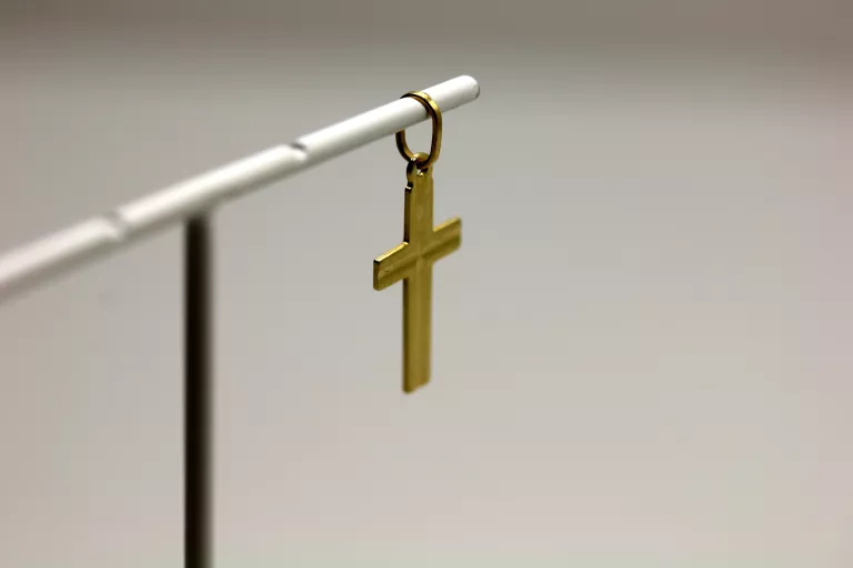 zlota-zawieszka-krzyz-p-585-w-057g-typ-129254-2