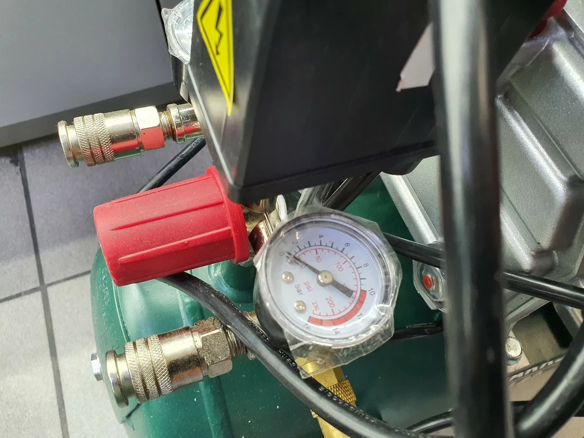 kompresor-parkside-pko-24-b2-cisnienie-maksymalne-8