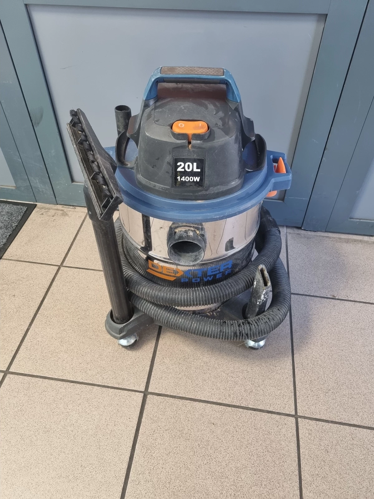 odkurzacz-przemyslowy-dexter-power-vq1420sfd-20-l-dworcowa-2-leszno-pr