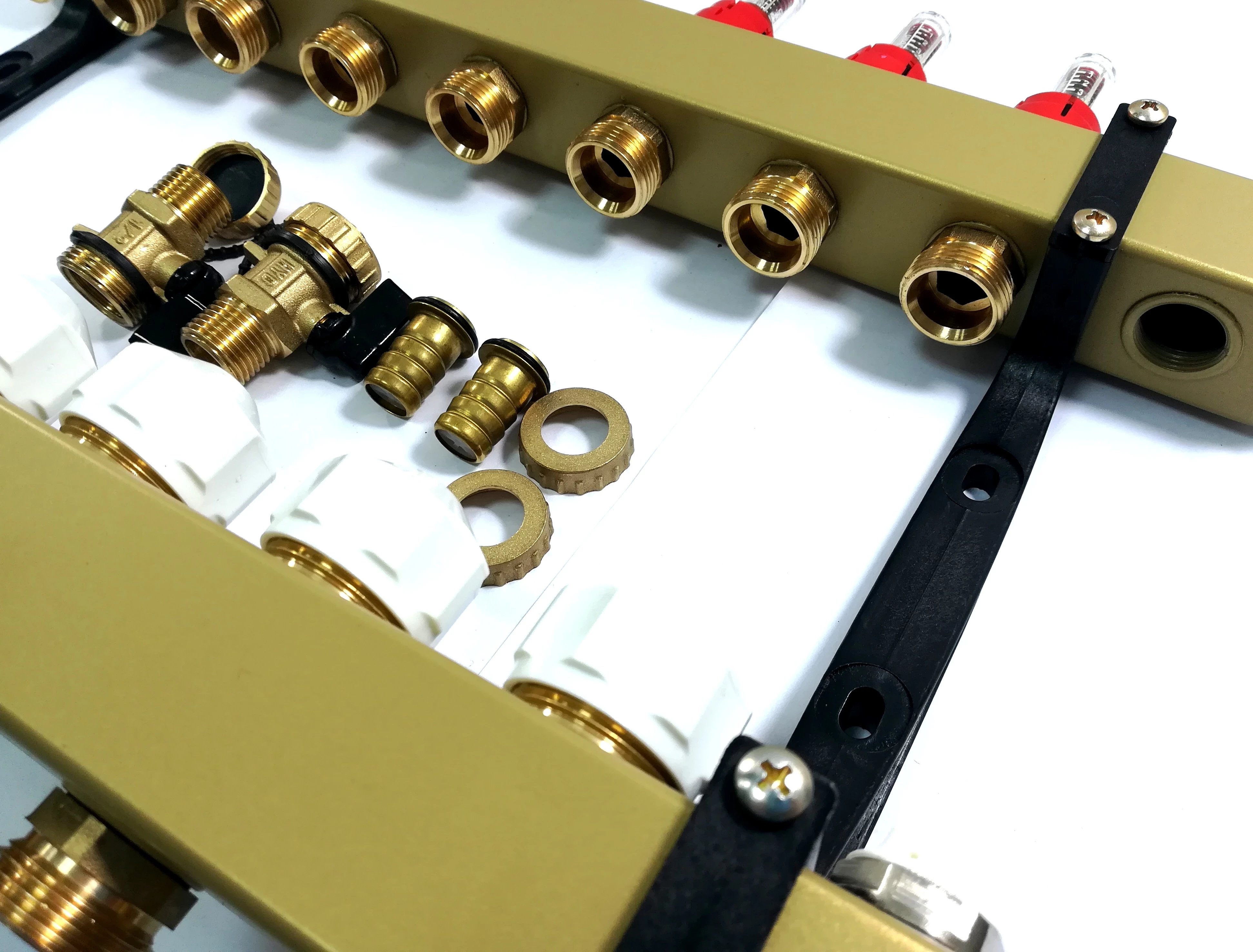 rozdzielacz-do-ogrzewania-podlogowego-stan-nowy