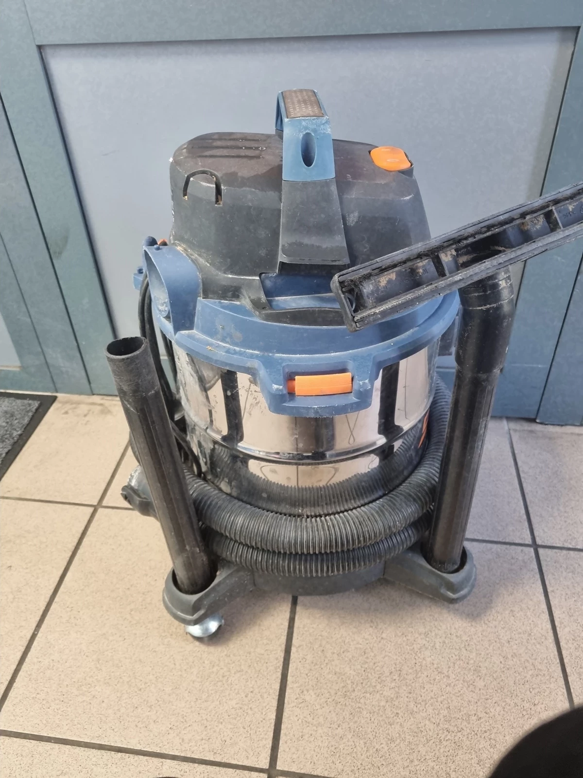 odkurzacz-przemyslowy-dexter-power-vq1420sfd-20-l-ean-gtin-3276000237679