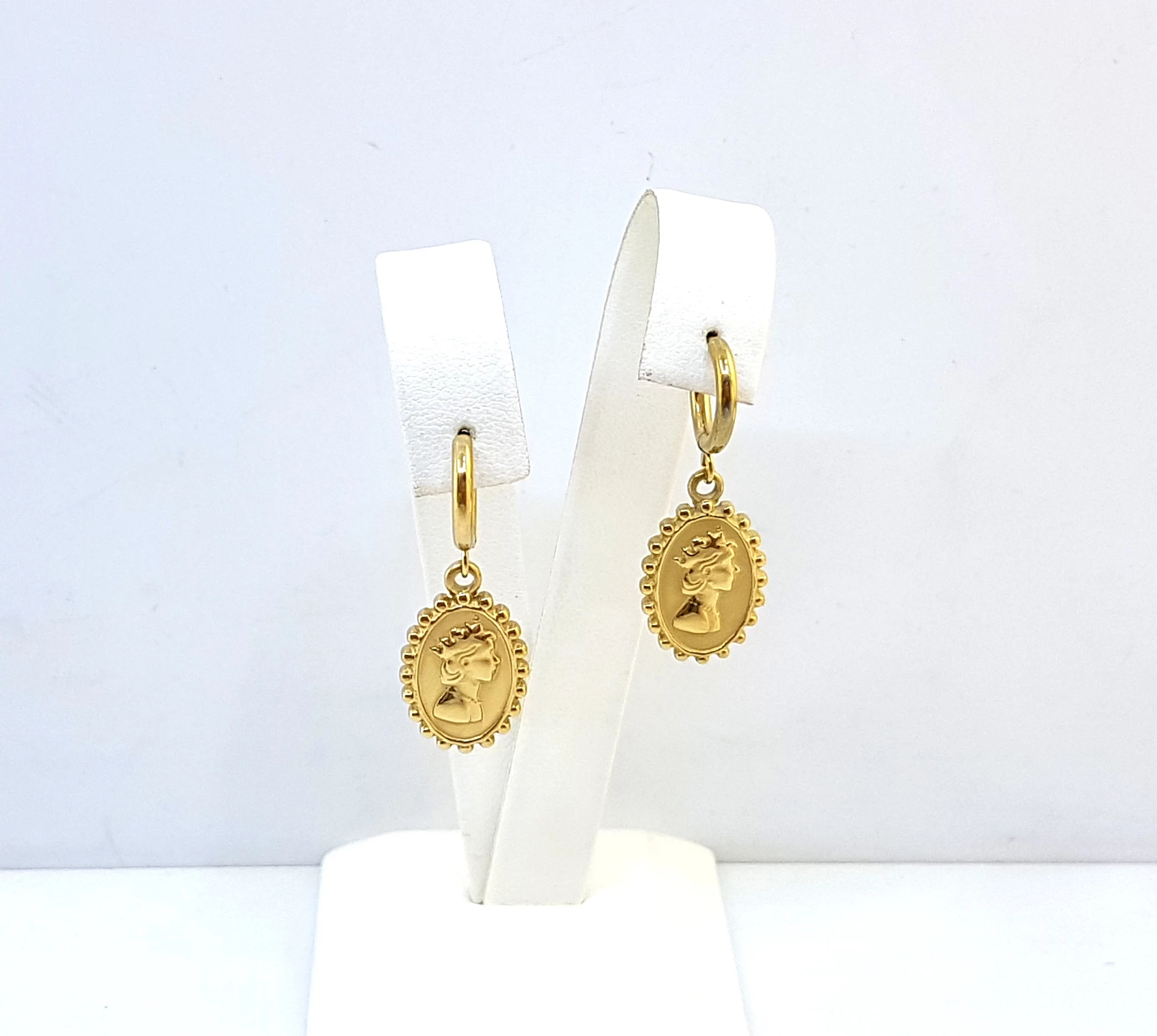 kolczyki-stal-pozlacana-kolka-wiszaca-kamea-polna-28-poznan-ska-x