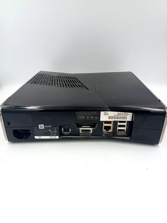 KONSOLA XBOX 360