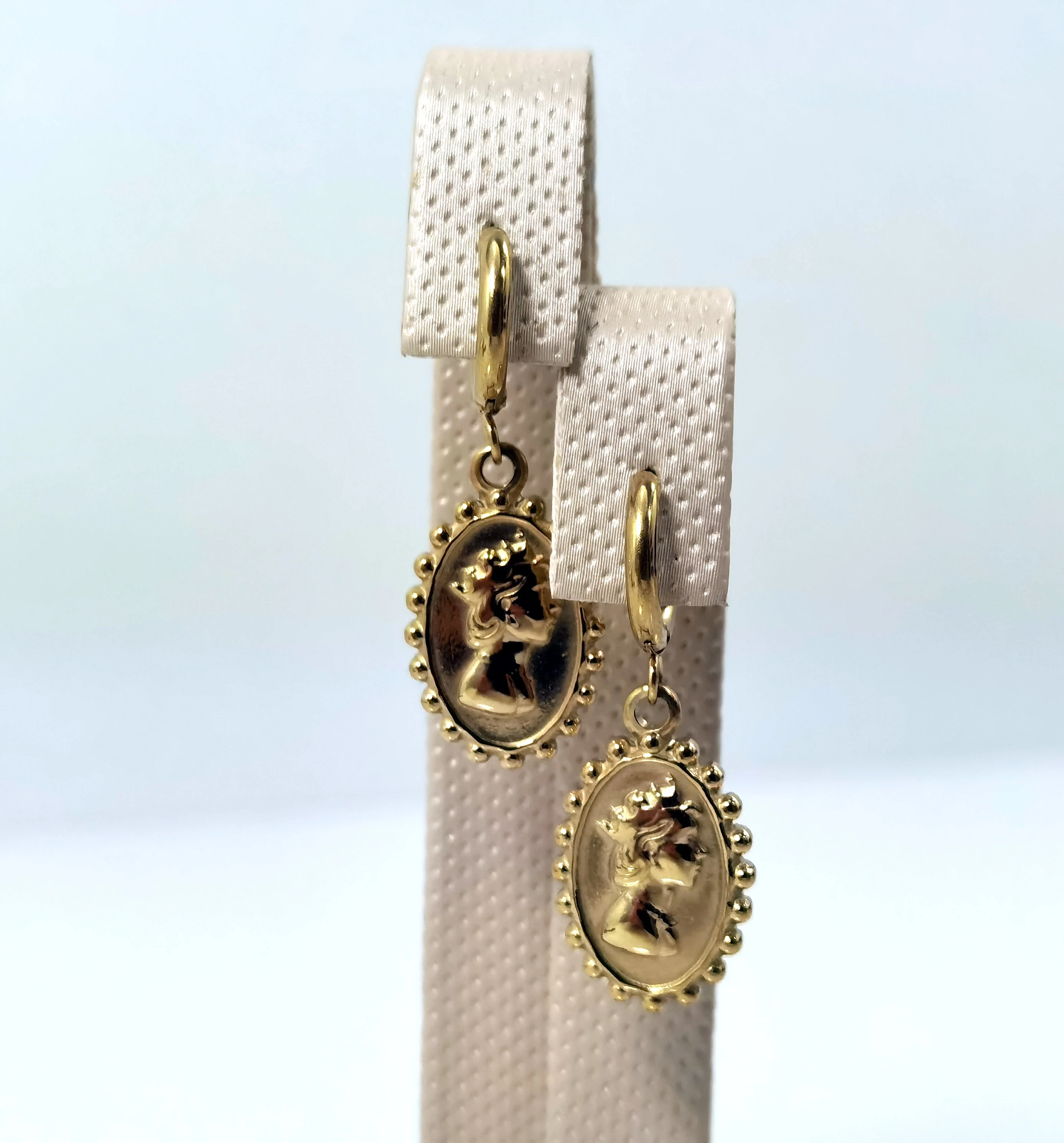 kolczyki-stal-pozlacana-wiszaca-kamea-sztyft-rodzaj-2205-2