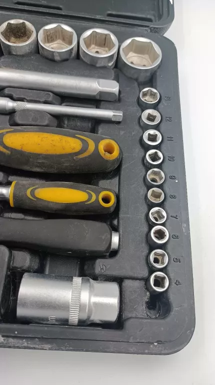 zestaw-kluczy-vorel-58704-grzechotka-nasadki-stan-uzywany