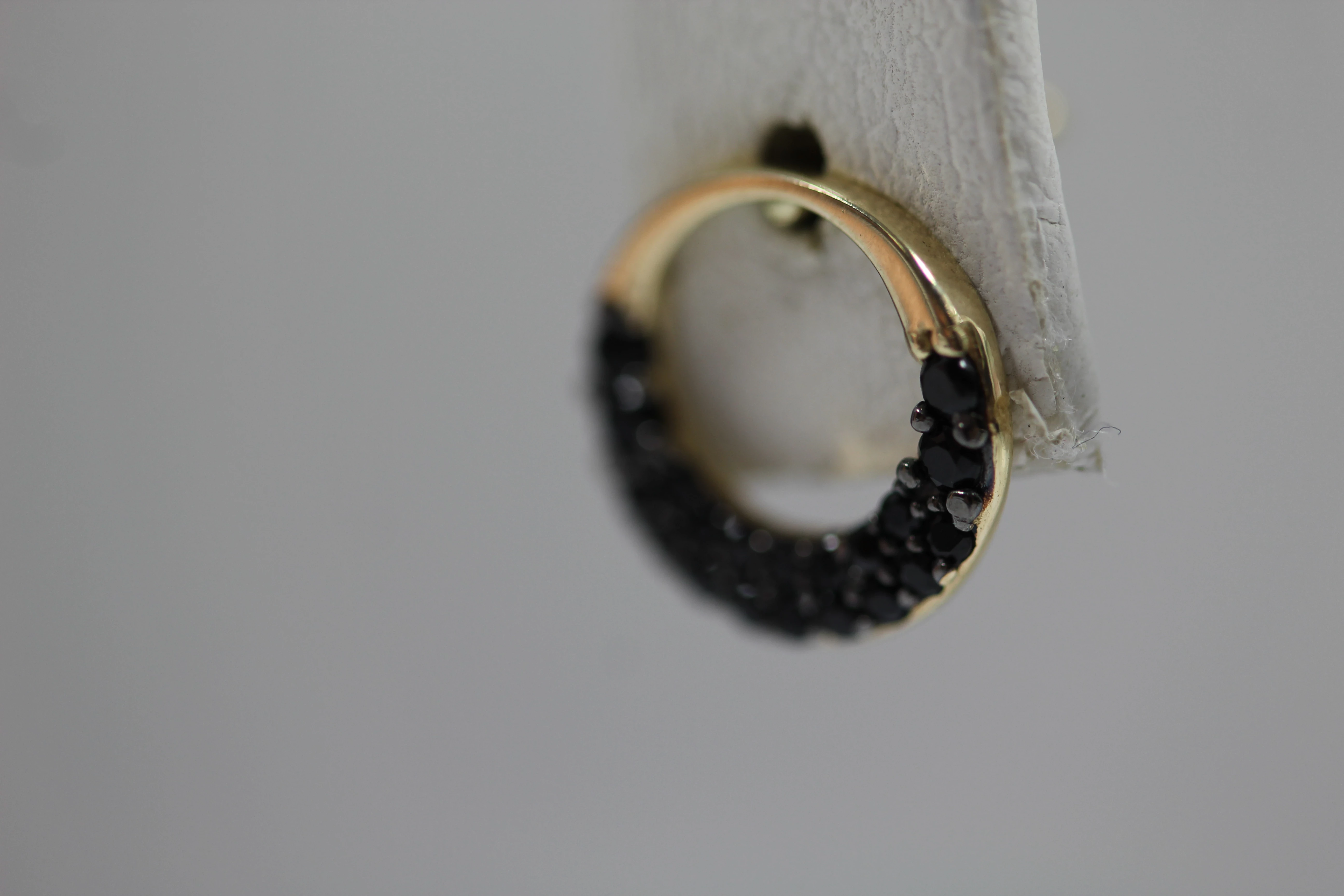 zlote-kolczyki-585-kola-czarne-cyrkonie-128g-stan-uzywany