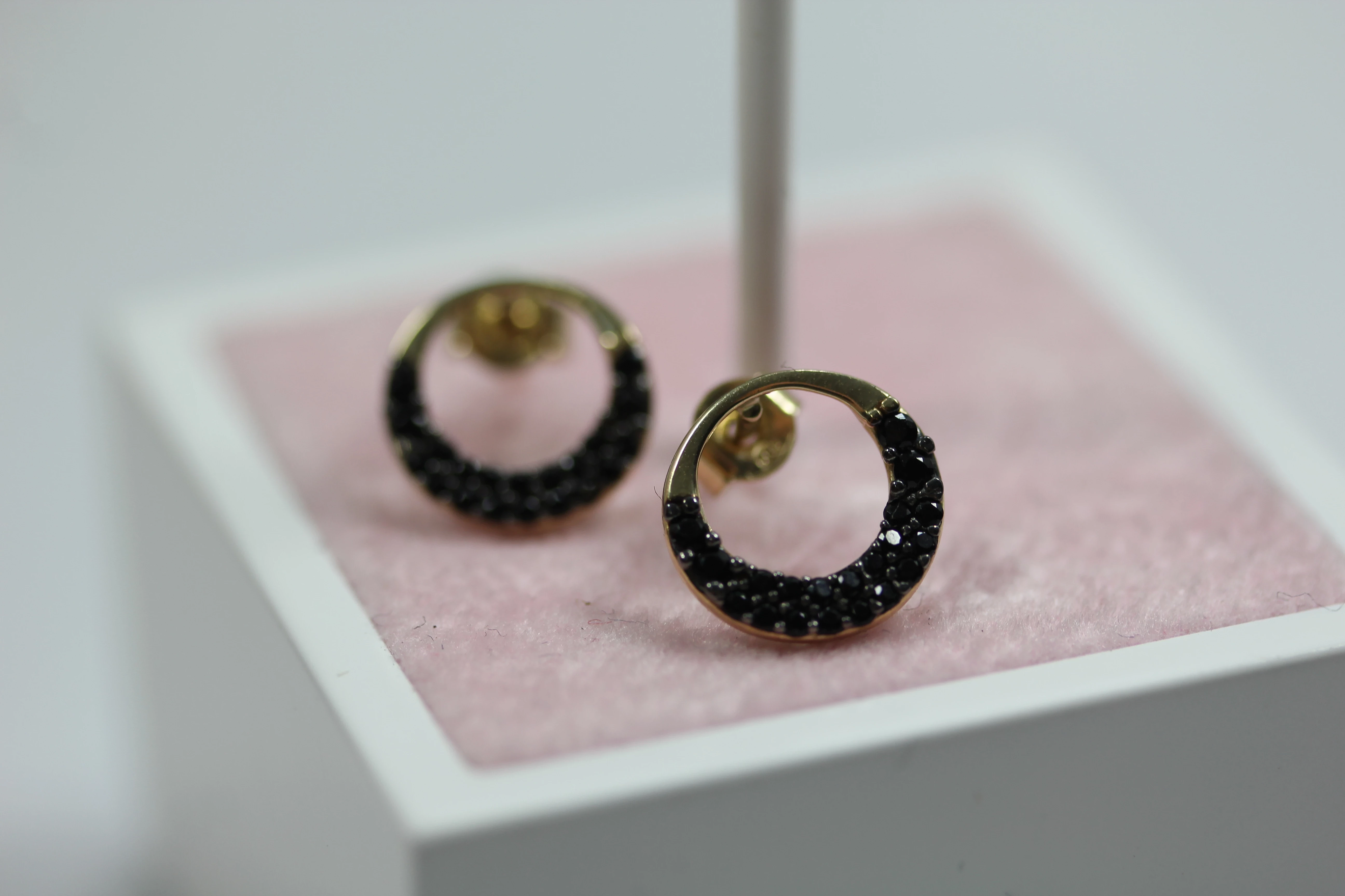 zlote-kolczyki-585-kola-czarne-cyrkonie-128g-kamien-cyrkonia