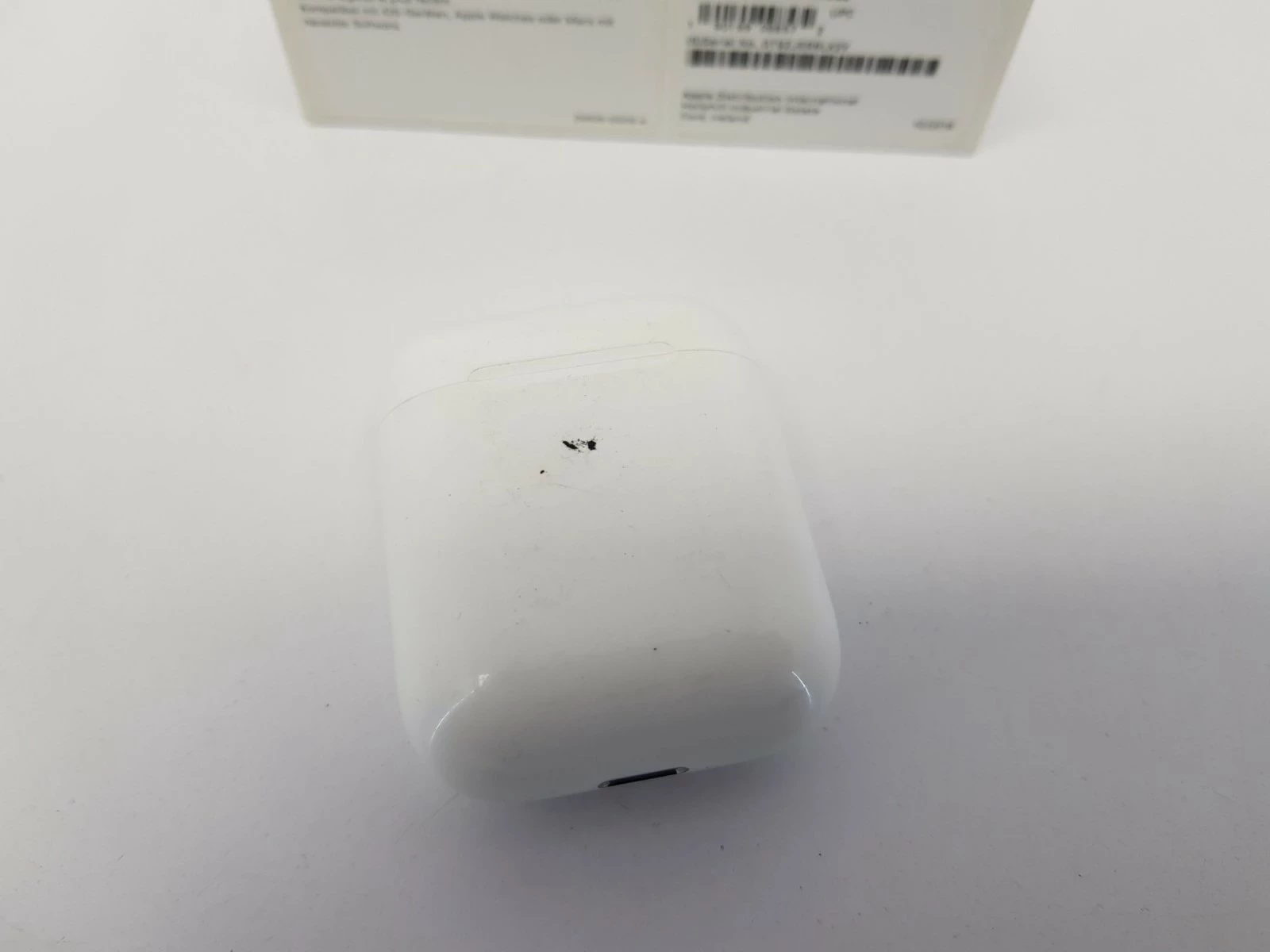 sluchawki-airpods-1-generacji-marka-apple