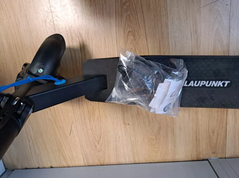 HULAJNOGA BLAUPUNKT ESC608 + PARAGON