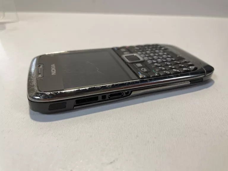 TELEFON NOKIA E71 * SIMLOCK PLUS