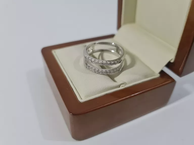 SREBRNY PIERŚCIONEK 925 4,06G R.16