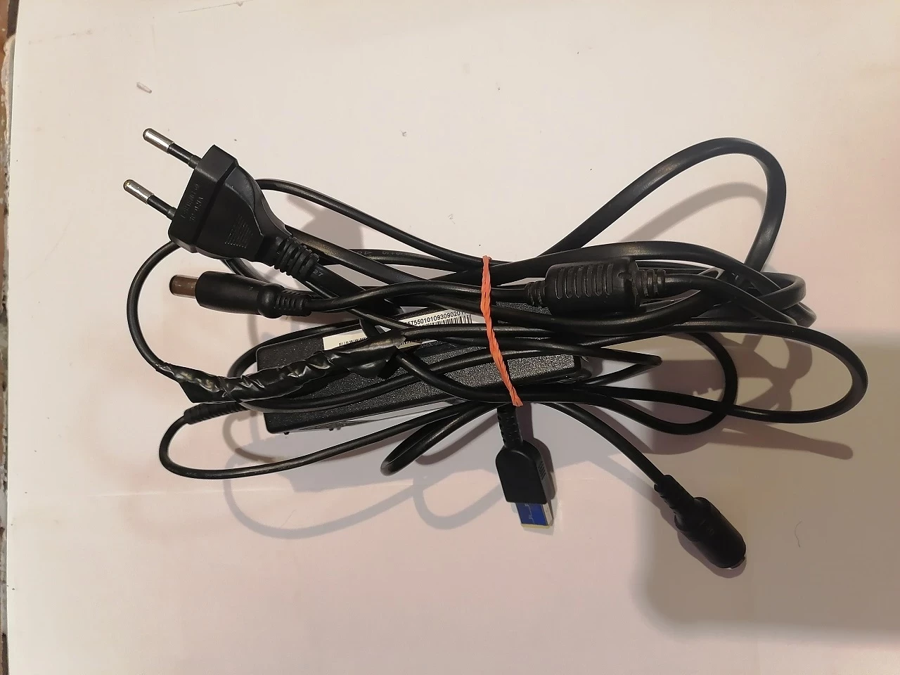 laptop-lenovo-thinkpad-e560-polecam-rozdzielczosc-px-1920-x-1080