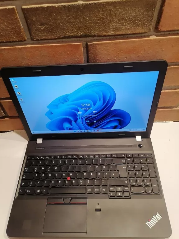 laptop-lenovo-thinkpad-e560-polecam-rodzaj-karty-graficznej-grafika-zintegrowana