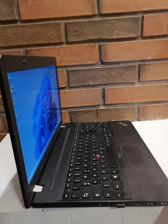 laptop-lenovo-thinkpad-e560-polecam-model-e560