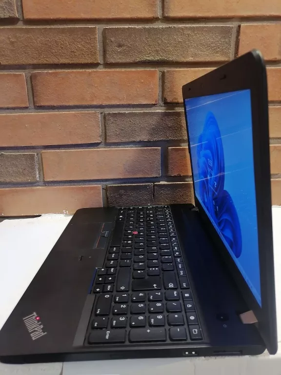 laptop-lenovo-thinkpad-e560-polecam-stan-uzywany