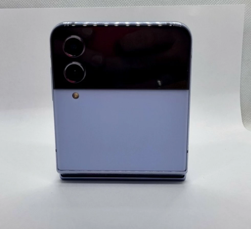 telefon-samsung-galaxy-z-flip4-transmisja-danych-5g