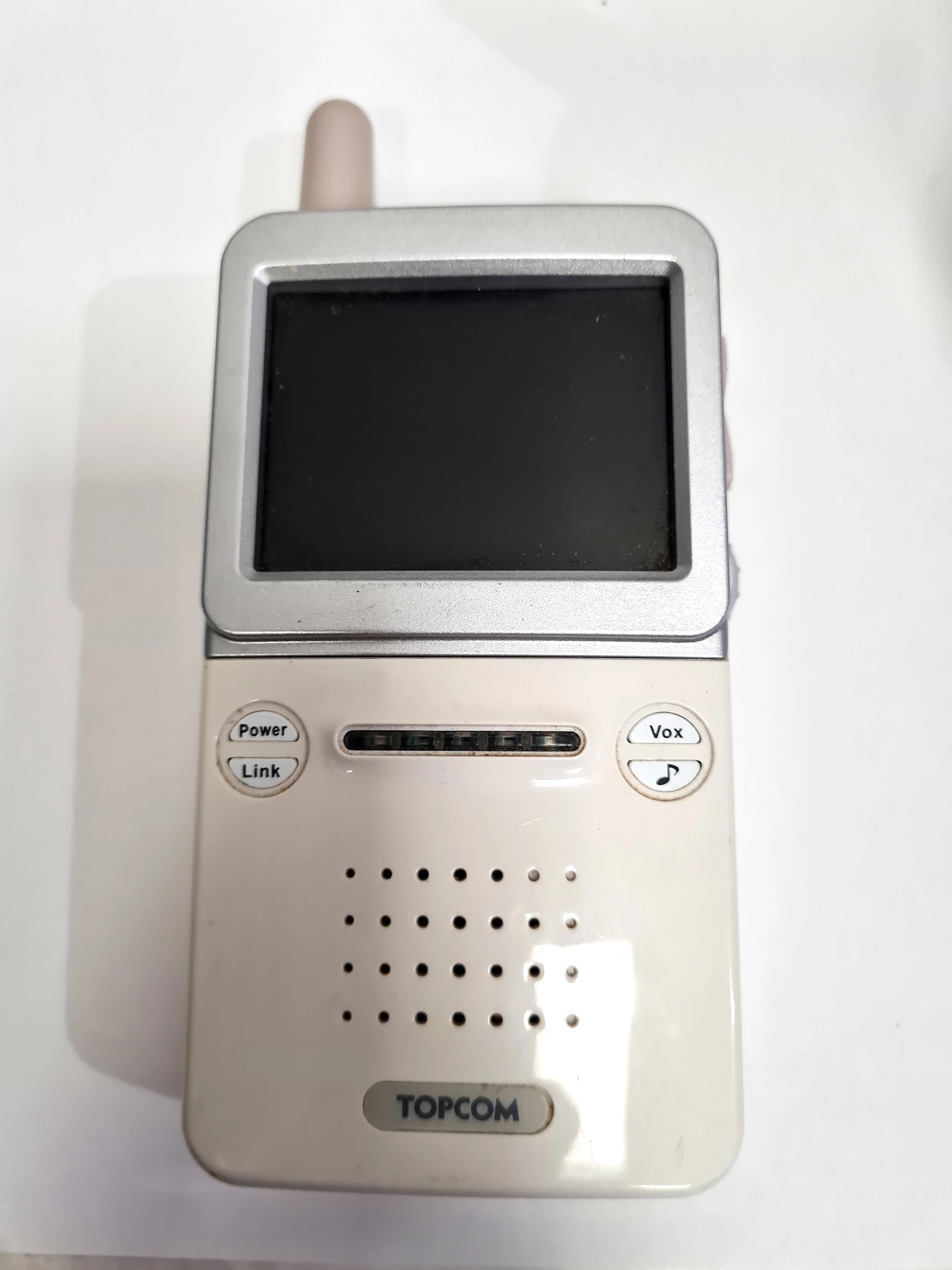 elektroniczna-niania-topcom-babyviewer-2500-zasilanie-akumulatorowe