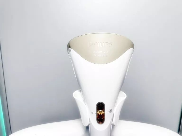 PAROWNICA DO UBRAŃ PHILIPS STEAMER COMFORTTOUCH