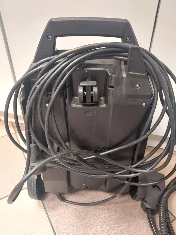 PAROWNICA KARCHER SG 4/4