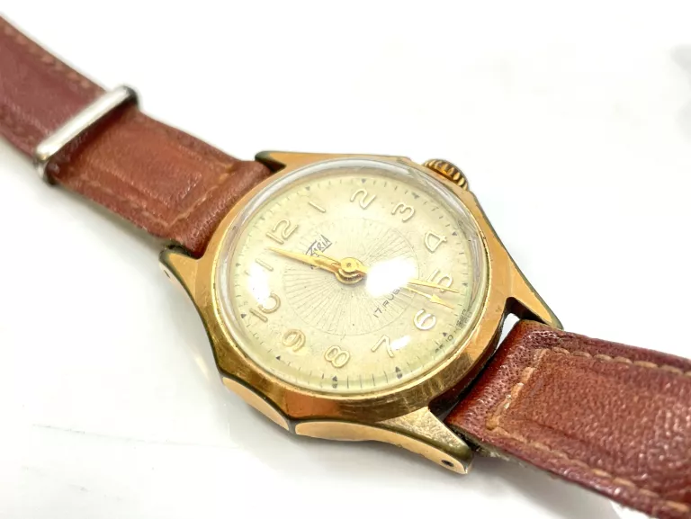 ZEGAREK ZARIA 17 RUBIS