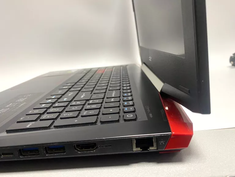 LAPTOP ACER ASPIRE VX 15 I5/16GB RAM/1000 GB DYSK
