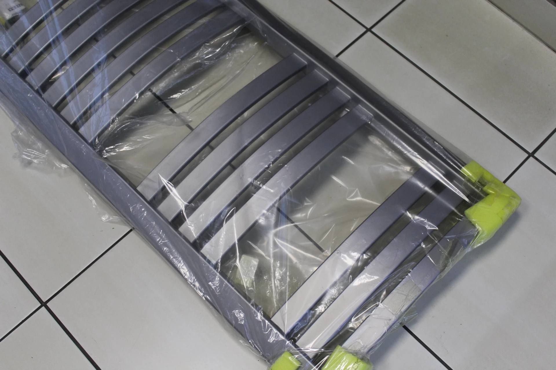 grzejnik-lazienkowy-terma-dexter-1220400-stan-uzywany