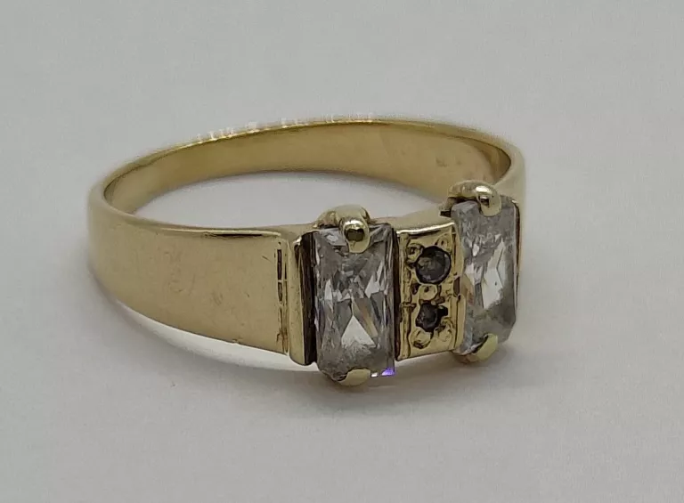 gustowny-zloty-pierscionek-z-cyrkoniami-238g585-cechy-brak