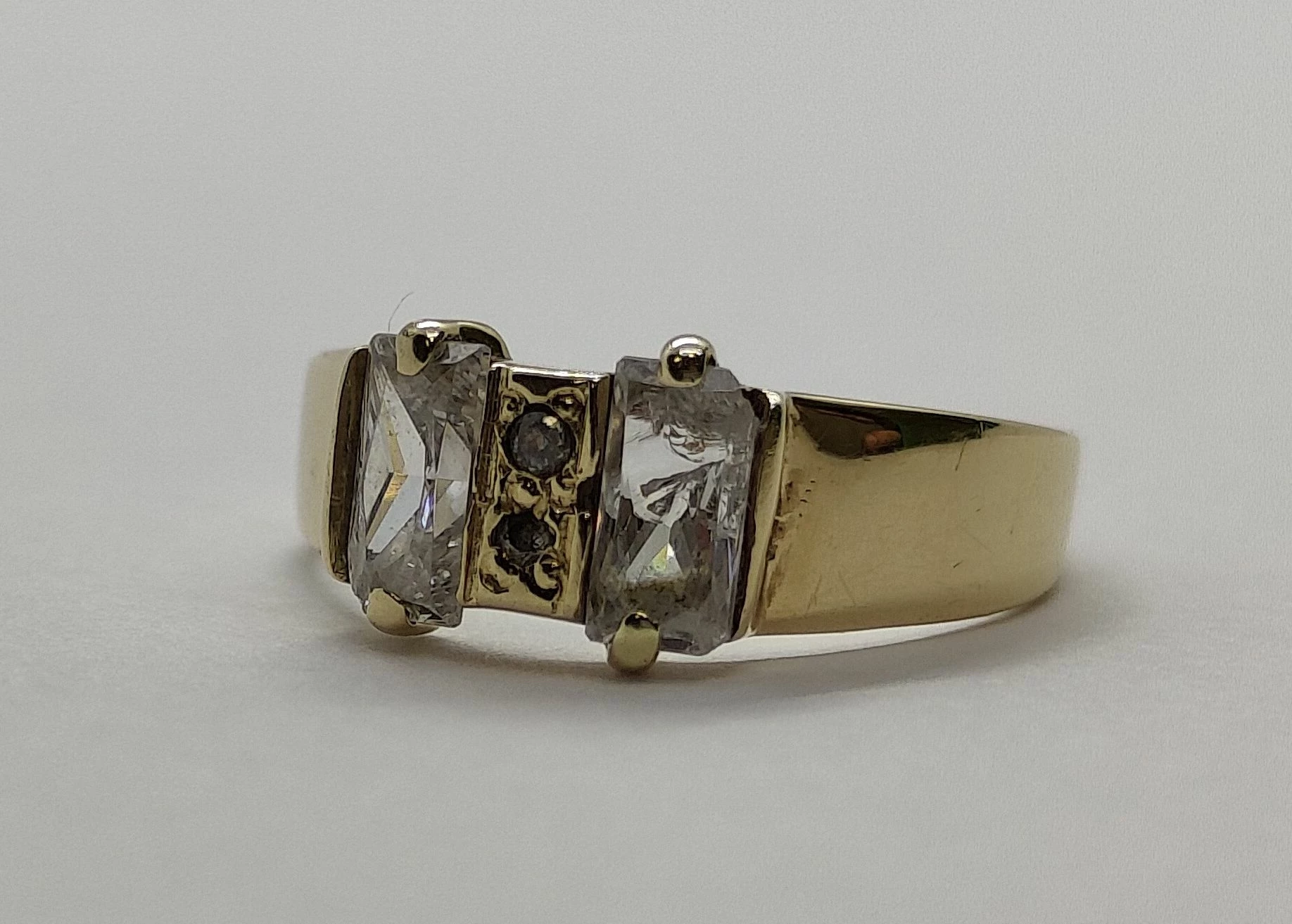 gustowny-zloty-pierscionek-z-cyrkoniami-238g585-rozmiarsrednica-wew-mm-161767