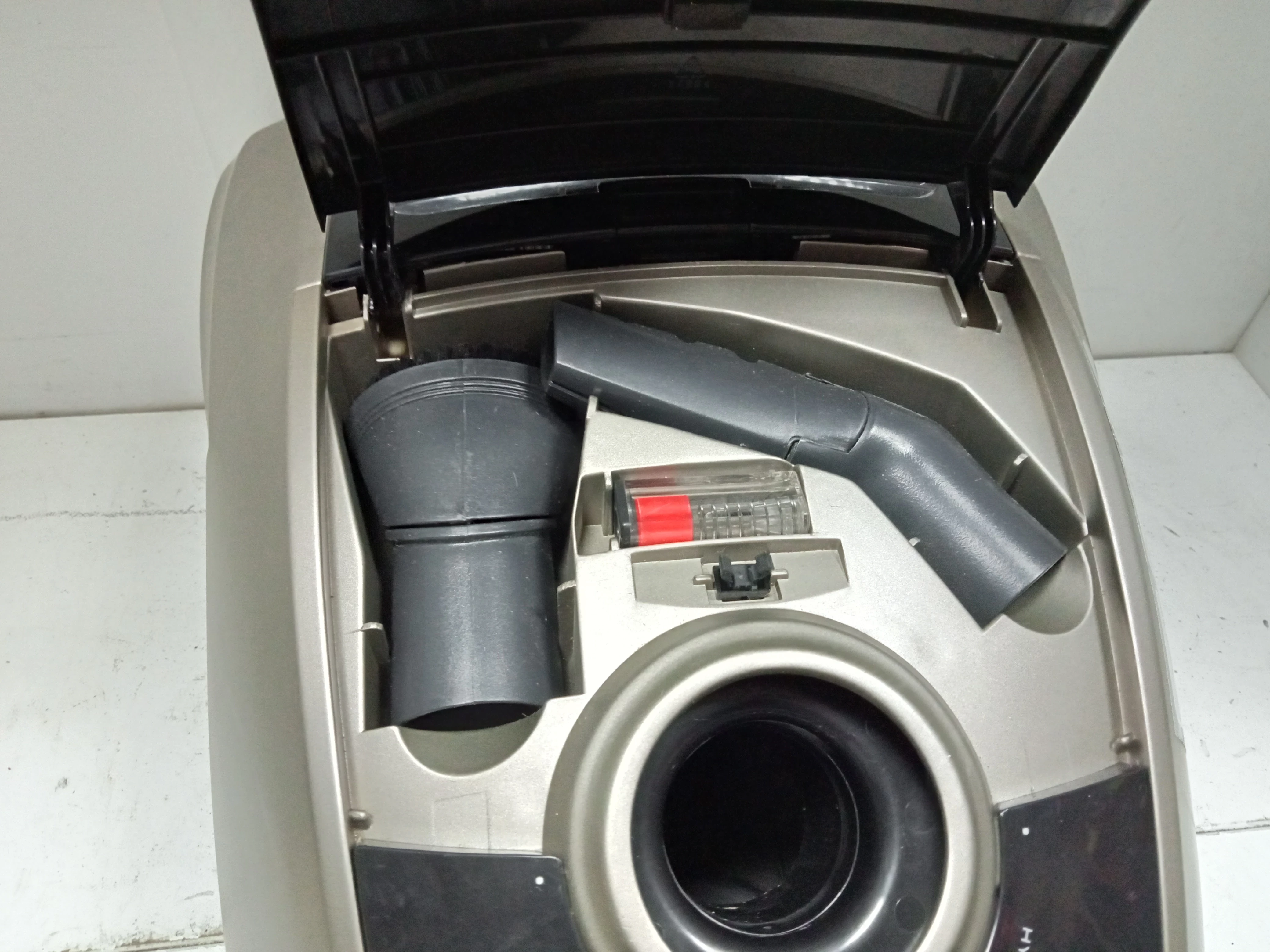 odkurzacz-electrolux-equipt-eeq30-akcesoria-model-equipt-eeq30