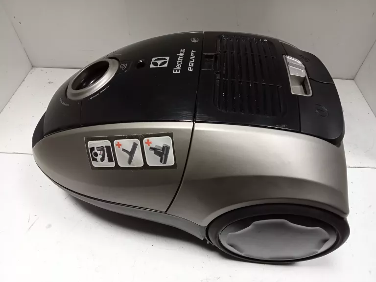 odkurzacz-electrolux-equipt-eeq30-akcesoria-stan-uzywany