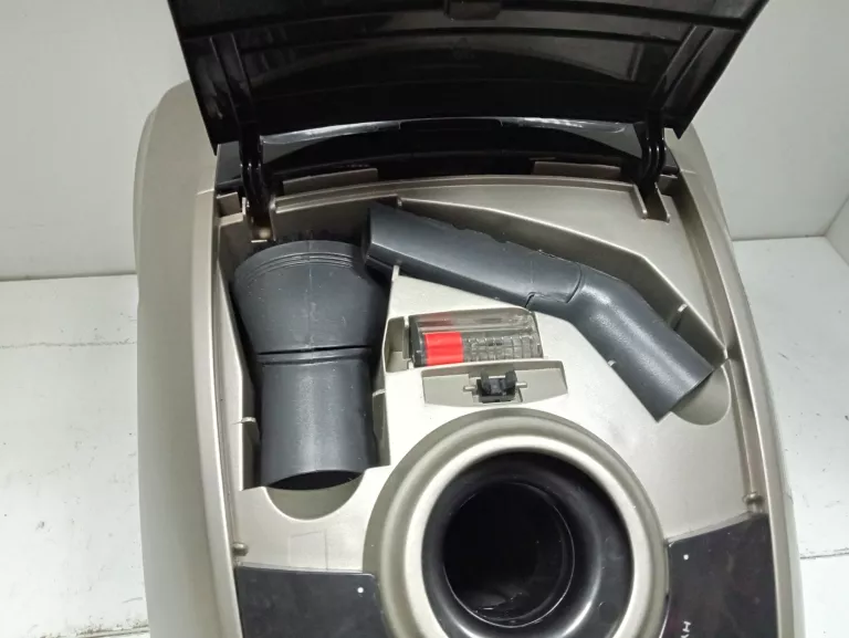 odkurzacz-electrolux-equipt-eeq30-akcesoria-model-equipt-eeq30