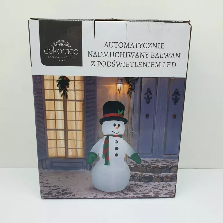 AUTOMATYCZNIE NADMUCHIWANY BAŁWAN DEKORADO