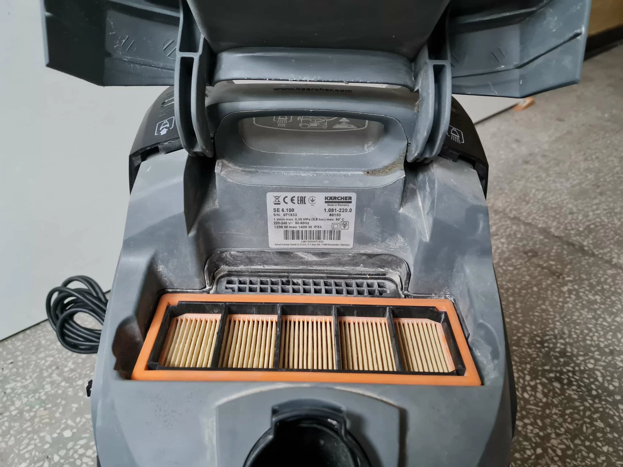 odkurzacz-pioracy-karcher-se-6100-1400w-4l-ean-gtin-4039784515093