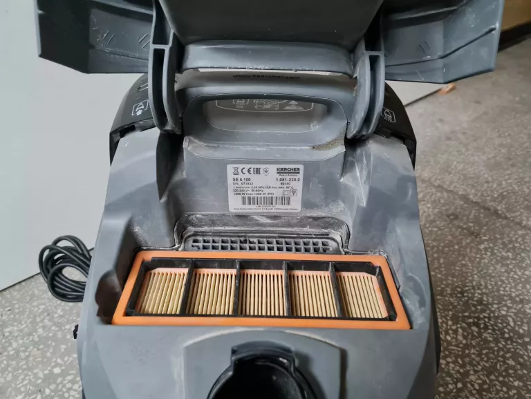 ODKURZACZ PIORĄCY KARCHER SE 6.100 1400W 4L