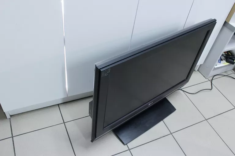 tv-lg-32le2r-marka-lg