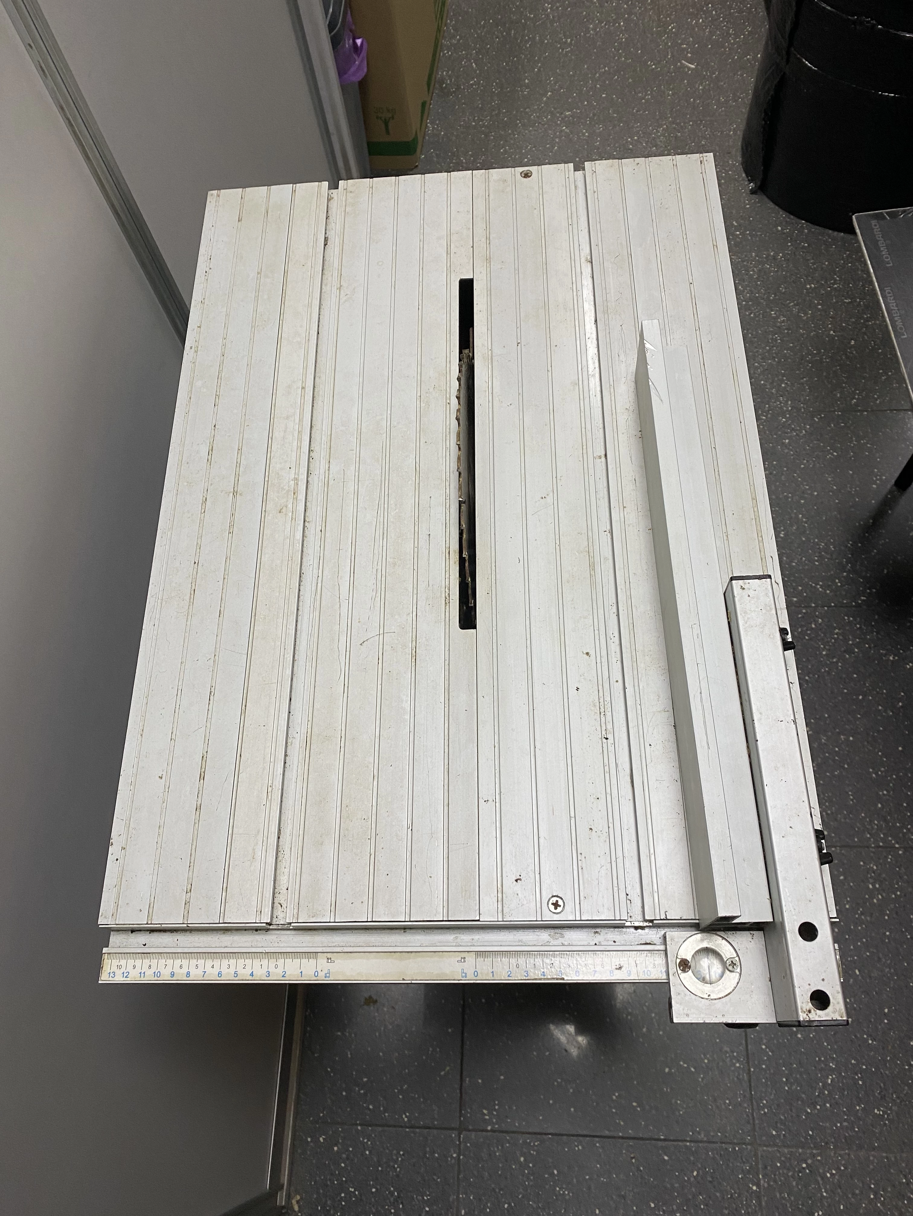 pila-stolowa-nutool-nts1500-1500w-stan-uzywany