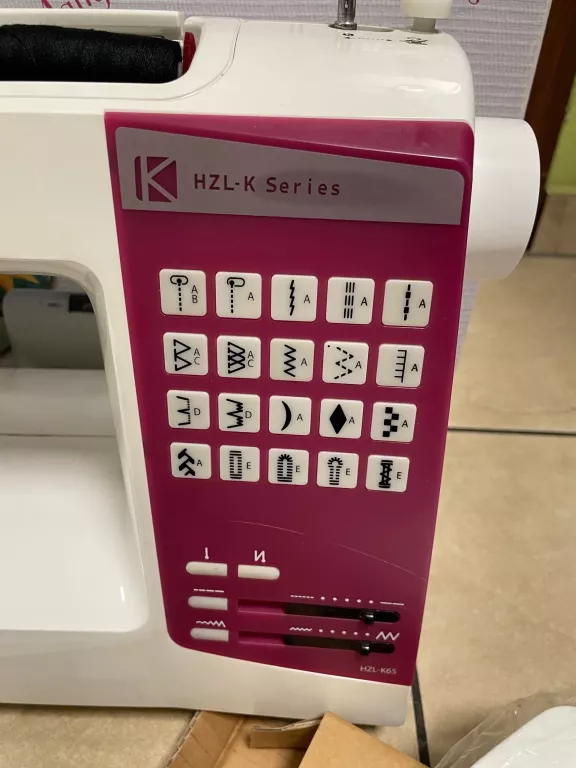 MASZYNA DO SZYCIA JUKI HZL-K65 + STOLIK POWIEKSZ,