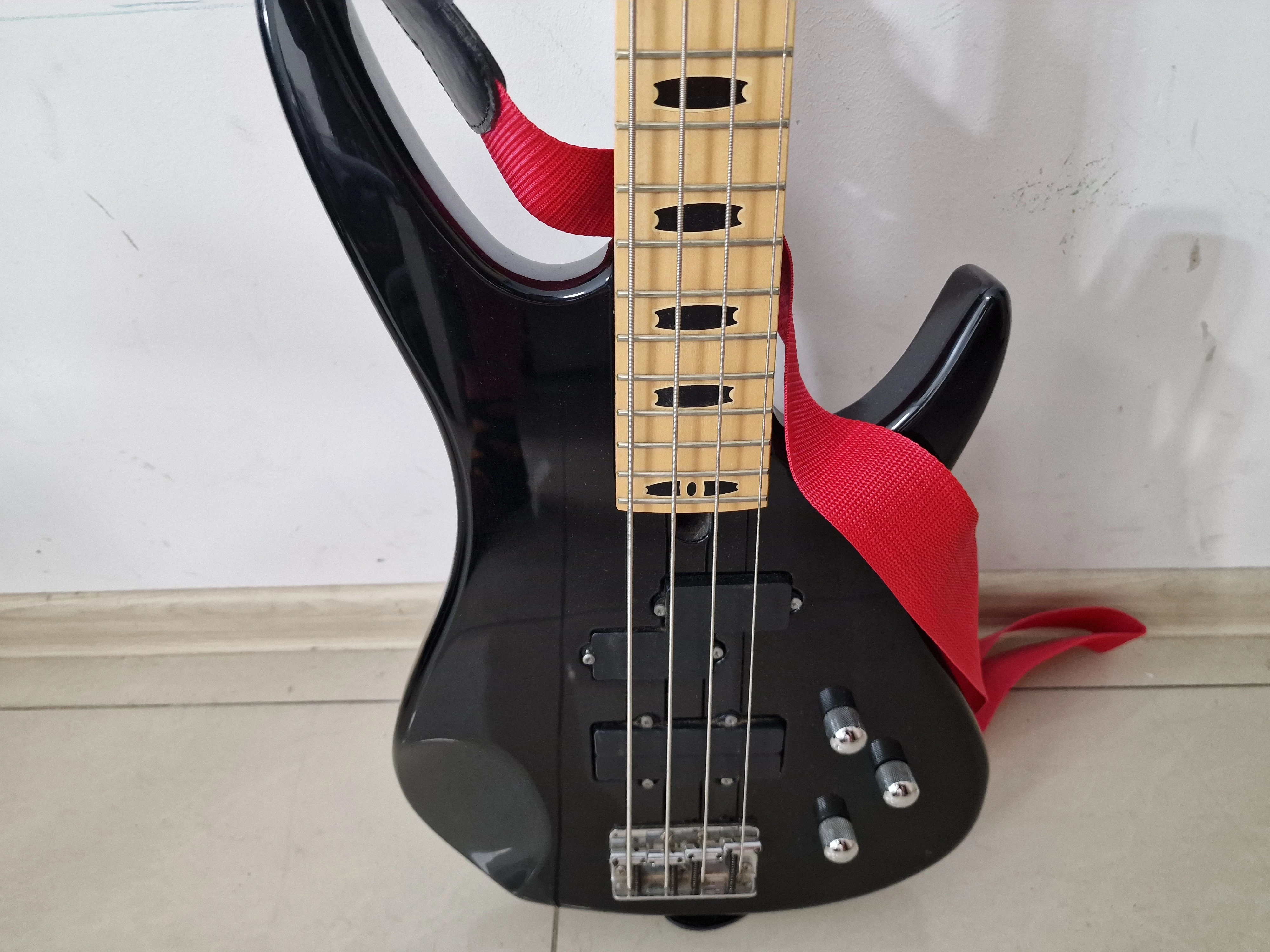 gitara-elektryczna-zak-stan-uzywany