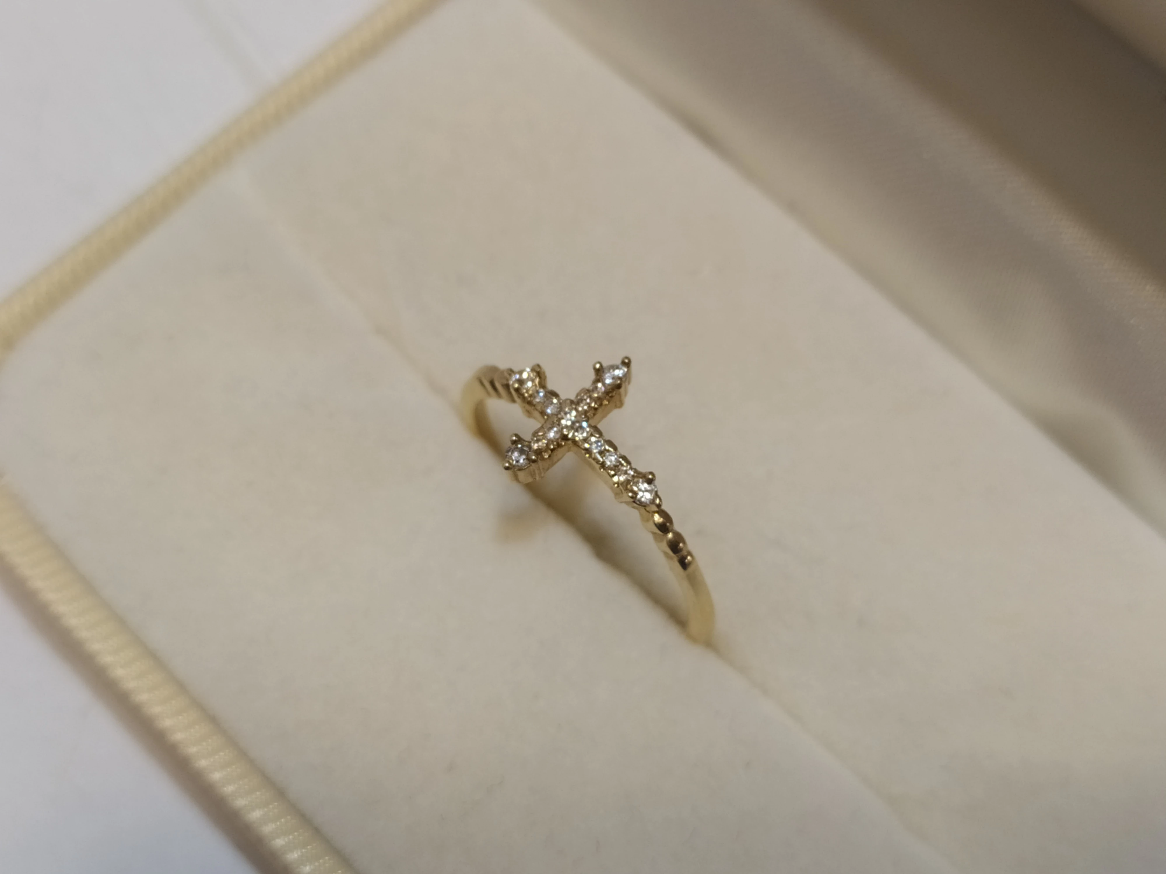 ladny-zloty-pierscionek-krzyzyk-pr585-167g-r18-material-15835-2