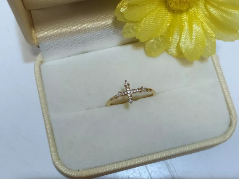 ladny-zloty-pierscionek-krzyzyk-pr585-167g-r18-rodzaj-2205-2