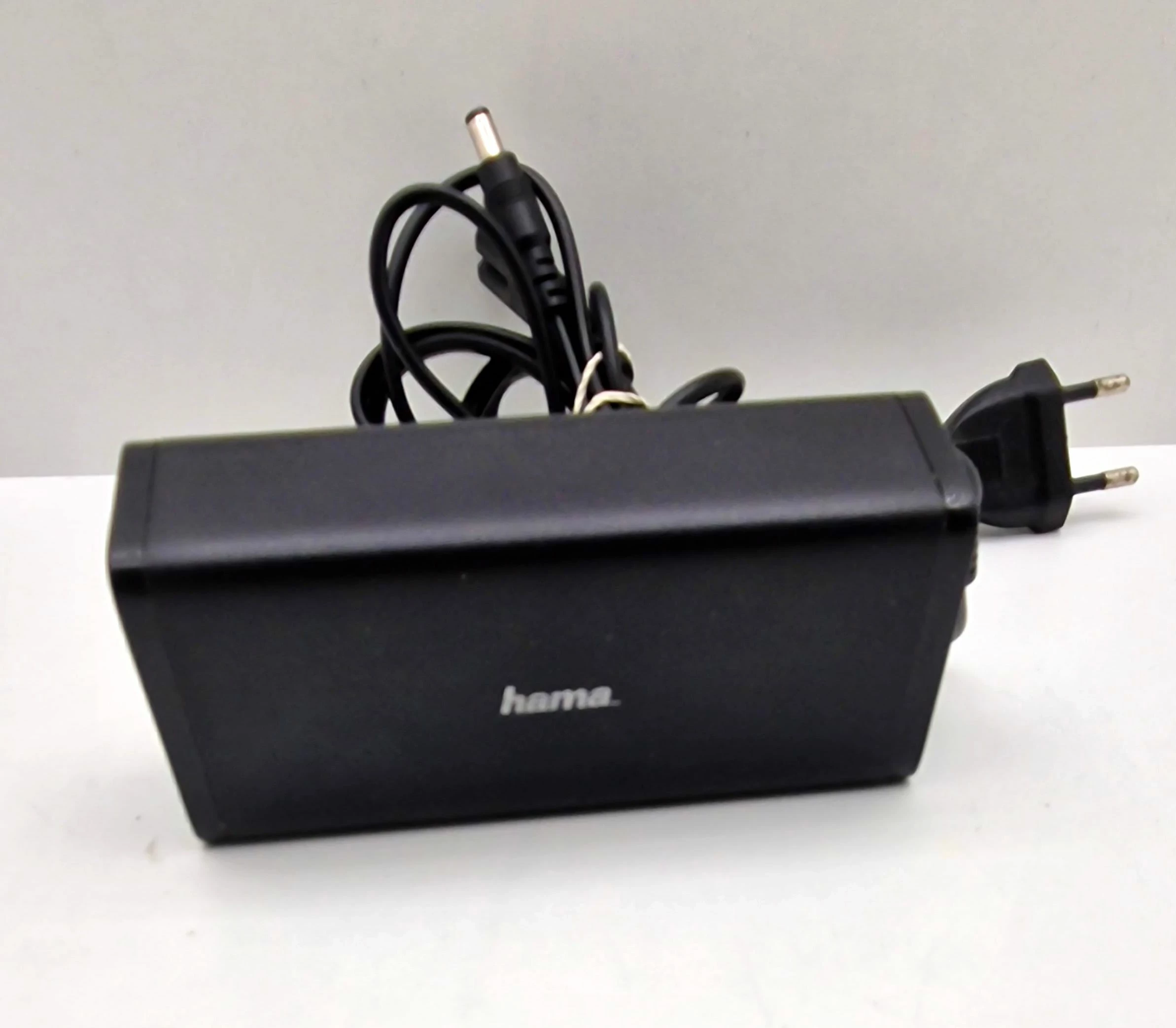 hama-zasilacz-uniwersalny-do-laptopa-12-22v-90w-ean-gtin-4047443426604